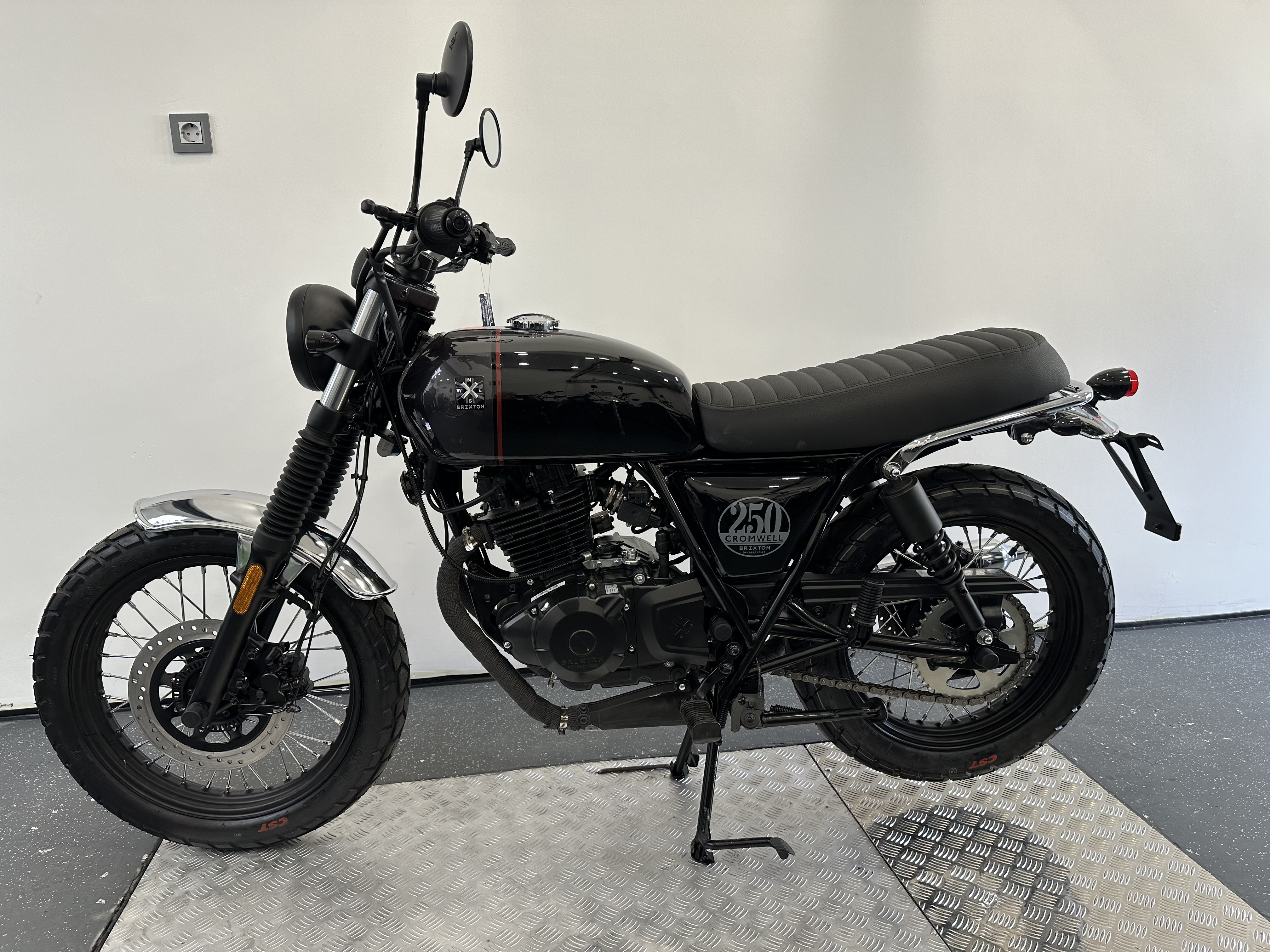 Brixton Cromwell 250